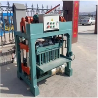 Machine à blocs de ciment portative à poussée manuelle, mini équipement de moulage de briques creuses en béton et de pavés pour les chantiers de construction