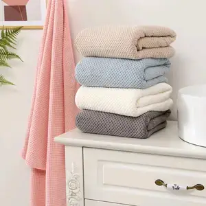 High Quality Absorbent Microfiber Coral Velvet Towel Bath Towel Thickened Pineapple Plaid Gift Towel