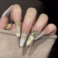 Faux ongles personnalisés avec logo, style stiletto, longs, en gel, avec paillettes, dégradé, strass, nœuds perlés, pour ongles de Noël