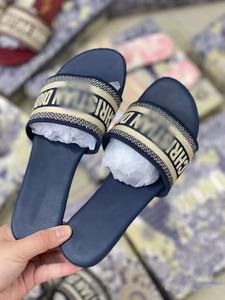 Sandali Estivi di Lusso Classici e Casual da Donna con Design alla Moda - Ciabatte da Donna per Vacanze al Mare - Product Image 6