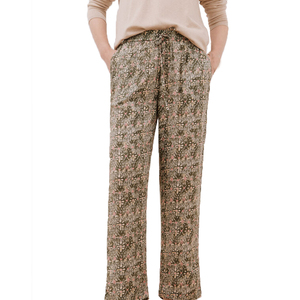 กางเกงลำลองผู้ชายสไตล์บาติก ผ้าโพลีเอสเตอร์ระบายอากาศได้ดี เป็นมิตรกับสิ่งแวดล้อม แห้งเร็ว มีเชือกผูกเอว สองกระเป๋า - Product Image 5