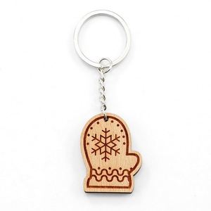 Collection de porte-clés en bois : Porte-clés T-shirt de footballeur N°7 - Product Image 4