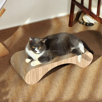 Gratte-chat de carton ondulé de forme d'oreiller de conception de client de haute qualité
