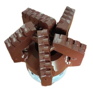 Outils de <span class=keywords><strong>forage</strong></span> géothermique 5 lames PDC Cutters 145mm Drag Bit à faible coût - Product Image 1