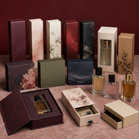 Boîte d'emballage haut de gamme pour cologne homme en carton, étanche, écologique, support sécurisé pour flacon, pour lignes de parfums et produits de toilettage, faible MOQ
