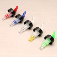 Vente en gros en usine Verseur de bouteille mesuré automatique 10ml 20ml 30ml 40ml Verseurs mesurés avec couvercle