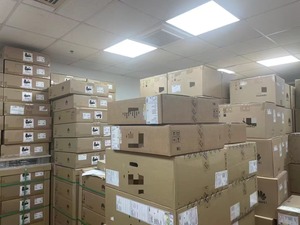 New Cổ Phiếu ban đầu c9200l <span class=keywords><strong>24</strong></span>-<span class=keywords><strong>Port</strong></span> PoE + 4x10 gam uplink chuyển đổi, mạng cần thiết ciscos C9200L-24P-4X-A - Product Image 4