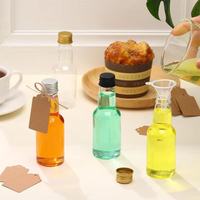 Mini bouteilles de vin en plastique PET transparent de 30/50/60/100/150ml avec bouchon à vis en aluminium pour bière boisson jus lait thé