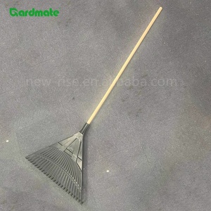 Rastrillo de 24 Dientes con Mango de Madera, Herramienta de Jardinería Ligera para Recoger Hojas y Limpiar el Césped (OEM Disponible) - Product Image 2