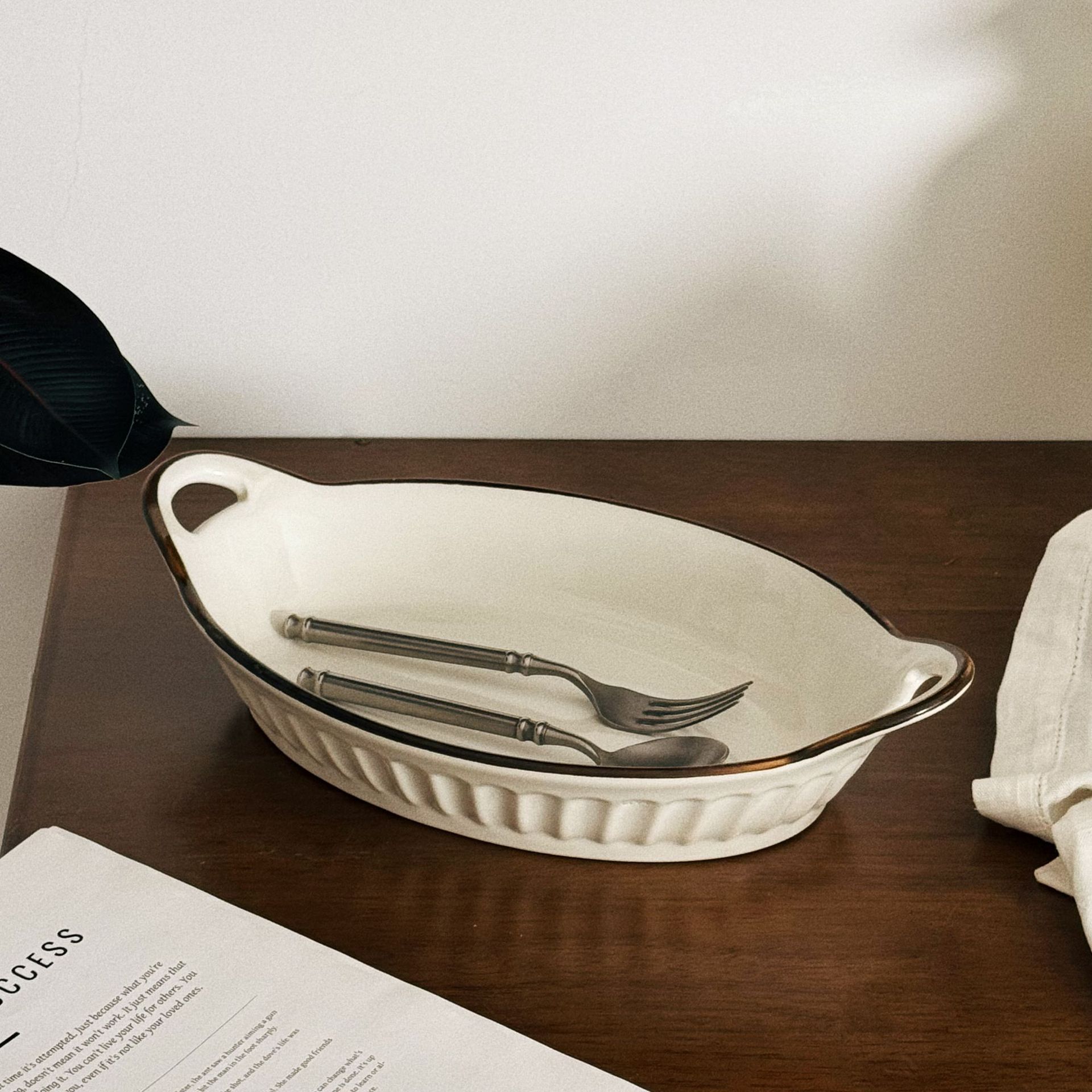 High Quality Luxury Nordic Style Home Kitchen Table Decoration Other Dinnerware Ceramic Fruit Plate for Food Serving Accessories