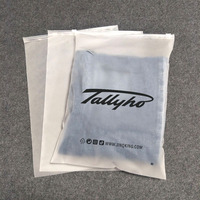 Sacs d'emballage pour vêtements en plastique givré avec fermeture éclair, personnalisables avec votre logo, en polyéthylène recyclé