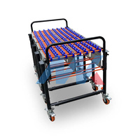Convoyeur à rouleaux gravitationnels pliable et extensible pour l'exécution des commandes e-commerce avec roulettes verrouillables