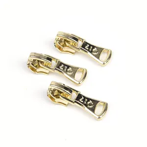 Dawei brand fashion custom zipper pull handbags and bags custom brass zipper hallow brass zip slider for sale