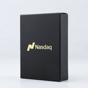 การ์ดเล่นโป๊กเกอร์เกมแบบปรับแต่งได้พร้อมกล่องพิมพ์โลโก้ด้านหน้าและด้านหลังคุณลักษณะรีไซเคิลได้ - Product Image 4