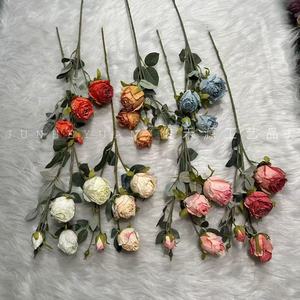 ช่อดอกกุหลาบประดิษฐ์จุนเหยยวน 202 สีขาว สีชมพูแชมเปญ สีแดง สีฟ้าอ่อน สำหรับตกแต่งงานแต่งงานและบ้าน จัดดอกไม้ - Product Image 4