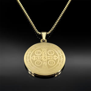 Collar con Medallón Religioso Católico de San Benito, Chapado en Oro de 18K, de Acero Inoxidable, para Hombre - Product Image 5