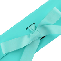 Boîtes cadeaux en papier pliables magnétiques avec ruban, en carton rigide bleu recyclable, pour cosmétiques, vêtements, perruques, avec logo personnalisé