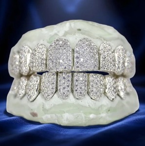 Export Quality Trendy Hip Hop VVS Moissanite <b>Diamond</b> Dental Grillz Set 925 <b>Silver</b> <b>Teeth</b> Caps for Daily Wear Available For Sale - Product Image 5