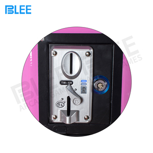 Băng Chuyền Điện Mini Chạy Bằng Đồng Xu Giá Nhà Máy Để Bán Trong Công Viên Giải Trí Băng Chuyền Nhỏ 3 Chỗ Ngồi - Product Image 6