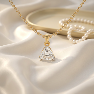 Elegante Collar con Colgante de Diamante en Forma de Corazón, Sencillo y Romántico - Product Image 1
