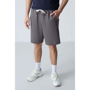 Short basique pour homme en coton gris foncé, épais, doux et texturé, coupe standard - 81278 - Gris foncé - Product Image 2
