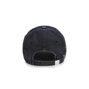 Conception d'usine de casquettes de baseball élégantes, brodées et effet délavé, et de casquettes de baseball en jean personnalisées - Product Image 4