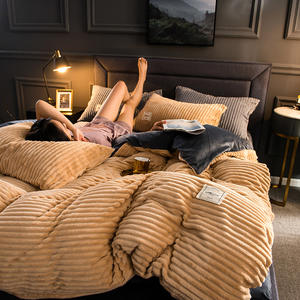 Wholesale New Cross-Border 400gsm Magic Milk <strong>Fleece</strong> Solid Quilted Breathable <strong>Duvet</strong> <strong>Cover</strong> for Home Hotel - Product Image 2