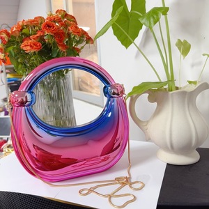 Nuova borsa primavera estate da donna per festa a mezzaluna borsa da sera in acrilico oro e <span class=keywords><strong>argento</strong></span> <span class=keywords><strong>pochette</strong></span> da donna - Product Image 2