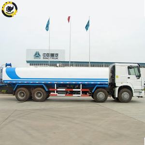 <span class=keywords><strong>Camion</strong></span> cisterna Sinotruk Howo 8x4 a 12 ruote per <span class=keywords><strong>trasporto</strong></span> <span class=keywords><strong>acqua</strong></span>, 25-35 metri cubi, per irrigazione stradale - Product Image 6