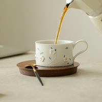 Tasse en céramique rétro minimaliste avec motif floral peint à la main, pour petit-déjeuner, lait, jus, café