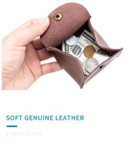 Vente en gros <span class=keywords><strong>de</strong></span> pochette à <span class=keywords><strong>monnaie</strong></span> en <span class=keywords><strong>cuir</strong></span> <span class=keywords><strong>de</strong></span> vachette véritable mousqueton carré compact casque Earpods étui sac câble Mini dames portefeuilles et sacs à main - Product Image 3