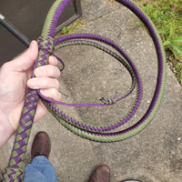 Nouveau produit 2026 Fouets d'équitation en cuir personnalisés 5 pieds, couleur fantaisie tricotée, fouet de taureau artisanal chaud pour l'entraînement des animaux de compagnie