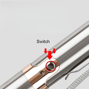 Interaktiver Umweltfreundlicher Roter LED Wiederaufladbarer Laserpointer Spielzeug für Katzen Indoor-Jagd-Stil Haustier-Maus - Product Image 5