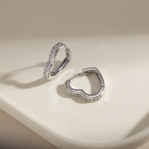 Pendientes de aro con forma de corazón, cierre de hebilla con microincrustaciones de oro, joyería de moda para regalo - Product Image 2