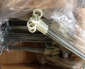 ピグテールフェンシング標準スチールポスト電気ポストの亜鉛メッキ牛ステップ - Product Image 6