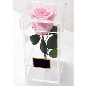 Caja de acrílico de flores preservadas, caja de exhibición de rosas rojas Forever para regalo de amantes