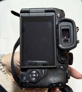 Cámara Digital <span class=keywords><strong>Canon</strong></span> <span class=keywords><strong>R10</strong></span> Profesional con Formato APS-C CMOS, Video Full HD/4K, Pantalla de 2"-3", Batería de Litio, Venta al Por Mayor - Product Image 5