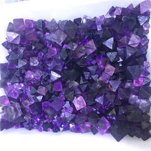 Bella <span class=keywords><strong>pietra</strong></span> di ottaedro di cristallo di quarzo <span class=keywords><strong>Fluorite</strong></span> viola roccia naturale per la decorazione domestica - Product Image 6