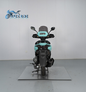 Scooter Apex Ride Iron Fist Eficiente de 125cc con Tablero LCD para Movilidad Urbana - Product Image 3