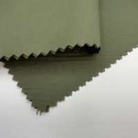 Tissu Ripstop en Nylon 300T Imperméable et Respirant avec Revêtement PU pour Veste d'Extérieur et Vêtements de Sport