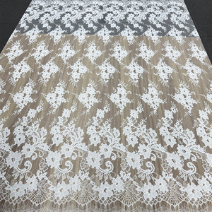 Tissu en dentelle de <span class=keywords><strong>tulle</strong></span> Chantilly blanc à motif floral vintage GCW-Q10134 pour studio de couture de créateurs - Product Image 3