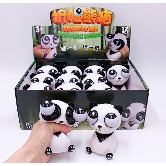 Panda aux yeux écarquillés