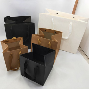 Recycled Kraft Paper <strong>Bag</strong> in Brown Black White Big Size Square <strong>Pizza</strong> Flowers Carry <strong>Bag</strong> for Cake Boxes UV Coating Matt Lamination - Product Image 4