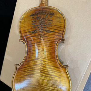 4/4 violino fatto a mano <span class=keywords><strong>Guarneri</strong></span> 1742 modello di violino in acero fiammato intagliato - Product Image 1