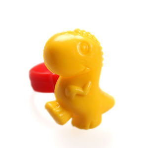 Оптовая продажа, забавные недорогие пластиковые мини-игрушки-кольца в виде динозавра с сюрпризом в яйце для детей - Product Image 5