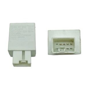 Nouveau Relais Clignotant Yu Zhou en Plastique à Contact Argenté 12V 6P 3211-224-320 pour Remplacement de Clignotant de Voiture - Product Image 3