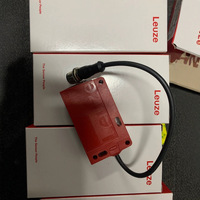 Capteur photoélectrique diffuseur Leuze HT46C/4X-200-M12 avec suppression d'arrière-plan, LED rouge, 10-30VDC, connecteur M12, IP67