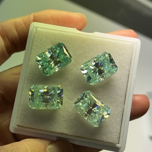 Pierre de moissanite bleue taille radiant 9x11mm, pierre non montée - Product Image 5