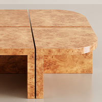 Table basse en marbre Bloom de Dream Home Deconstructed, table design sur mesure en pierre naturelle pour salon résidentiel