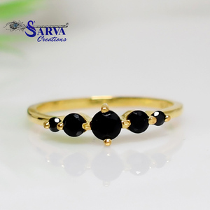 Nuevo anillo de diseño redondo personalizado, anillos de joyería fina de Plata de Ley 925, anillos personalizados, fabricante de joyería Sarva Creation Jaipur - Product Image 1